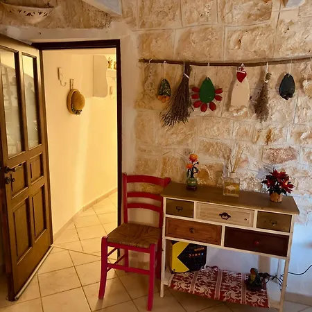 Historic Trullo With Private Jacuzzi And Sauna Villa