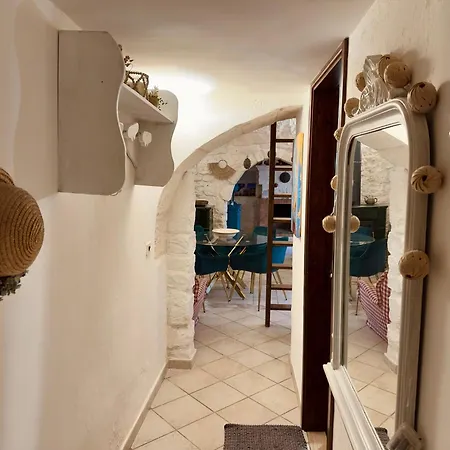 Historic Trullo With Private Jacuzzi And Sauna