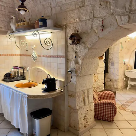 Sto Al Trullo - Historic Trullo With Private Jacuzzi And Sauna Cisternino